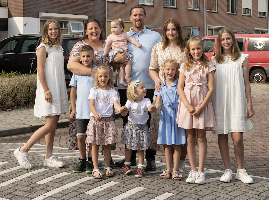 Familie Nagelkerke verwelkomt negende gezinslid in 'Een Huis Vol': 'Als er een hond komt, ben ik weg'